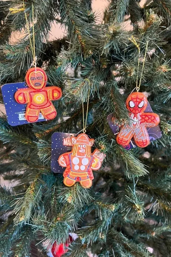 Gingerbread Iron Man Yılbaşı Ağaç Süsü – 8cm - 4